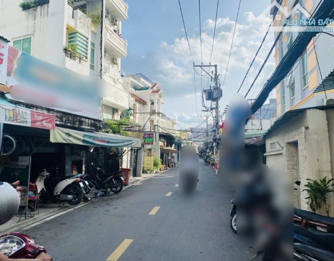 Q7 HUỲNH TẤN PHÁT 4x20M HẺM 2 Ô TÔ TRÁNH NHAU 6PN CÁCH 10 BƯỚC RA MẶT TIỀN 9.xT
