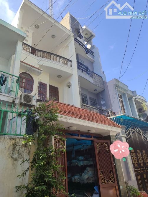 Nhà 3 tầng 1/ Lê Văn Thọ p16 gv, 80m2(4.5 x 18), hẻm xe tải, đang cho thuê, chỉ 8.5 tỷ