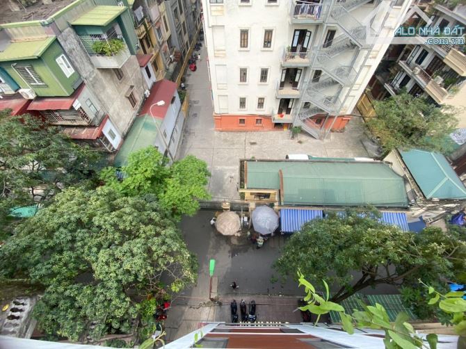 NHÀ LÔ GÓC KIM MÃ ĐỘI CẤN BA ĐÌNH 17TỶ 40M 6T MT 11M VỈA HÈ RỘNG KINH DOANH ÔTÔ TRÁNH