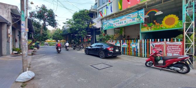 Bán gấp CHDV 9phòng. Thang máy. 5x20.5. Đ/số 4. BHH. Bình Tân