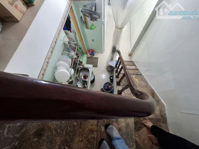 SIÊU RẺ NHÀ MINH KHAI - HAI BÀ TRƯNG VỊ TRÍ ĐẸP  - 2 THOÁNG  - Ô TÔ CÁCH 20M - SỔ NỞ HẬU