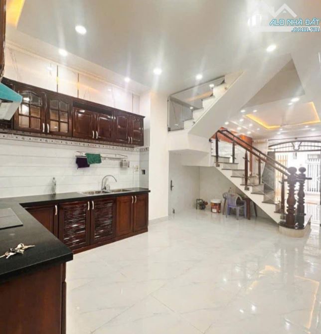 NHÀ 2 LẦU MỚI XÂY- NGAY CẦU PHÚ XUÂN Q7 - 4x16.5m