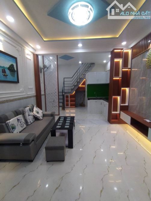 Nhà nhỏ mới đẹp nhiều công năng, Hưng Phú 24m2, 2 tầng, SHR hoàn công đủ, chỉ: 3.55 t.ỷ