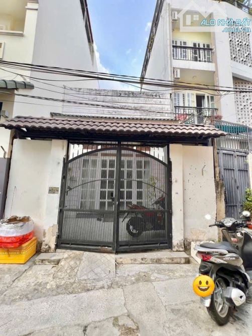 Siêu Phẩm Nhà Riêng có 102. Hẻm xe hơi ngủ trong nhà Ngang 5 Dài 19. 6,6 Tỷ Thương Lượng