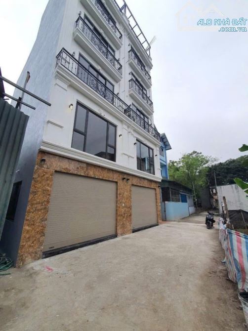 Siêu phẩm nhà 5.5 tầng, hố chờ thang máy, sát khu đô thị Hinode Kim - Chung, giá hơn 4 tỷ
