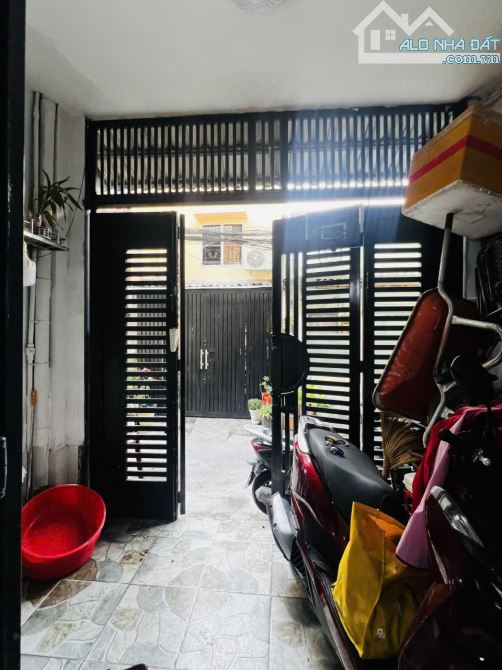 Xe tải đỗ cửa, Hậu Lân, Bà Điểm, Hóc Môn, 130m, ngang 8m, chỉ 5,9 tỷ.