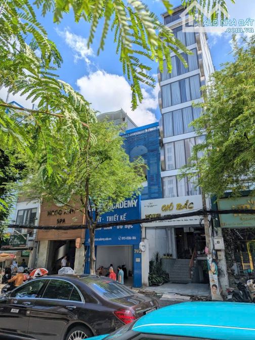 Bán nhà MT Nguyễn Bỉnh Khiêm, Quận 1( 4,5x27m - 4 Tầng) giá 57 tỷ TL