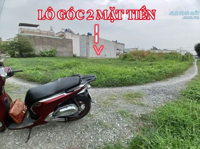 BÁN GẤP LÔ GÓC 2 MẶT TIỀN 376M2-GẦN CHỢ MỸ HẠNH NAM - GIÁ CHỈ HƠN 3 TỶ CHO ANH CHỊ ĐẦU T
