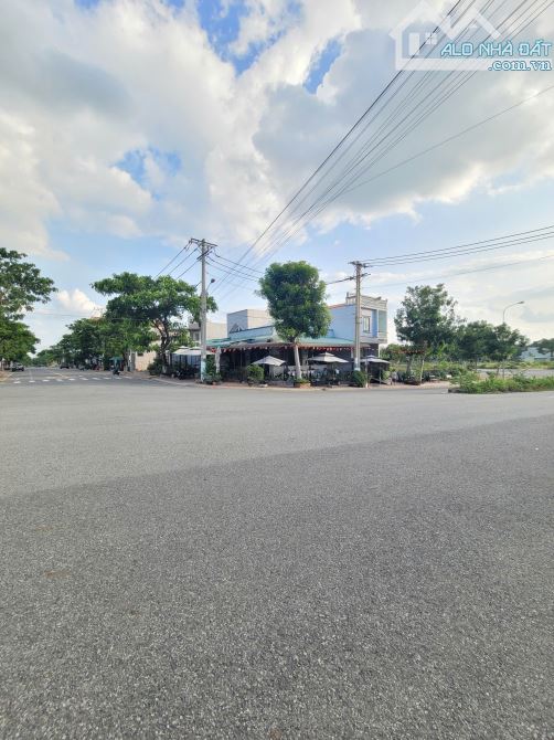 14Tỷ5__200m2__KDC dưới núi Châu Thới__Nhà 1T1L + Quán Cafe đang kinh doanh__góc 2 mặt tiền