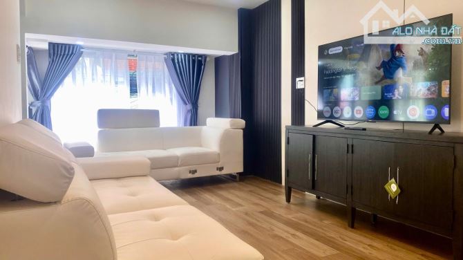 Hẻm xe hơi đỗ cổng Trần Văn Quang – Nhà đẹp 3 tầng chỉ hơn 7 tỷ