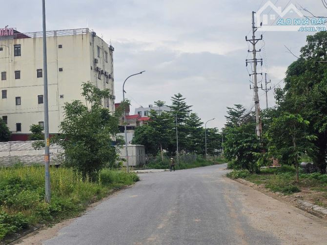 Bán đất đấu giá xuân ổ B làn 2 QL1 161m2 mặt 10m tây bắc giá 8,8 tỷ