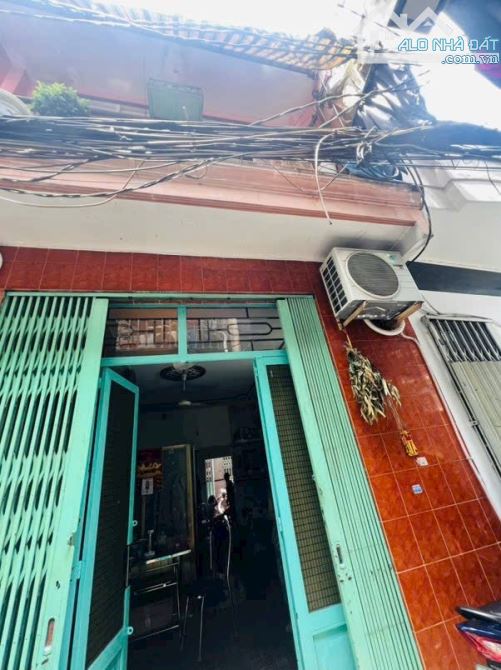 BÁN NHÀ 3 TẦNG - TÔN ĐẢN Q4 - 1 ĐỜI CHỦ . GIÁ 4.2 TỶ 💰💰