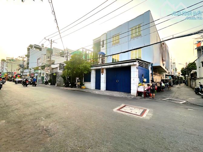 Mặt Tiền ĐS Được xây dựng 7 tầng Gần trường ĐHCN 4 P.4