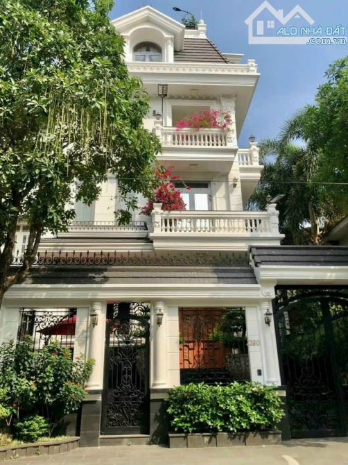 Cơ hội vàng bán biệt thự DT 9x20m hẻm 10m đường 3/2, P. 12, Quận 10 giá rẻ không ngờ