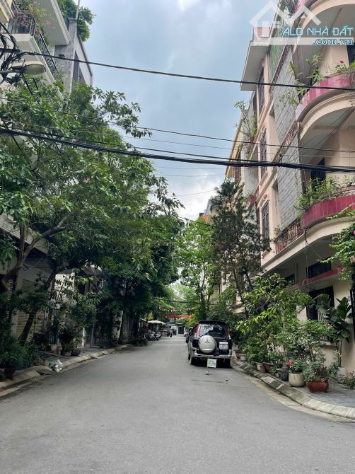 Bán nhà phố Lạc Trung, Hai Bà Trưng, phân lô, vỉa hè, ôtô dừng đỗ, 72m2X4T mt 5.5m,từ 20tỷ