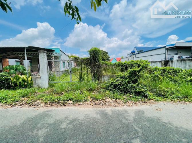 VỠ NỢ VÌ MÊ CỜ BẠC CHỦ CẮT LỖ BÁN GẤP LÔ ĐẤT 407M2 GIÁ 750TR XÃ THÁI MỸ HUYỆN CỦ CHI