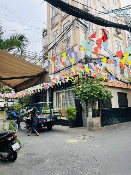 CHDV 100M2 15 PHÒNG CHO THUÊ, KHẢ NĂNG CẢI TẠO KHAI THÁC 50 - 60TR/TH CÁCH MẶT TIỀN CHỈ VÀ