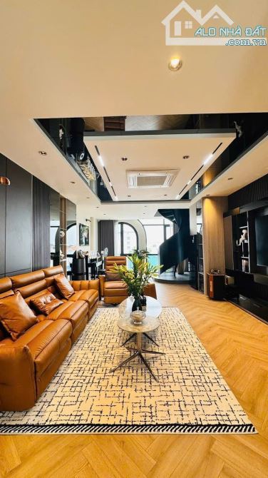 Bán nhà phân lô TĐC Ngọc Thụy – 8 tầng thang máy – gara ô tô, nhà mới ở ngay