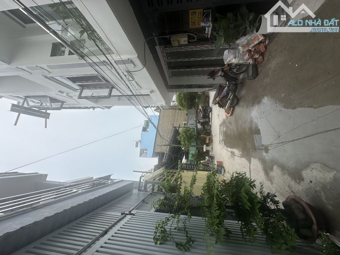 BÁN NHÀ BÌNH THUẬN Q7 -42M2 - 3 TẦNG 4PN - TẶNG FULL NỘI THẤT - HẺM 3M - NHỈNH 5 TỶ