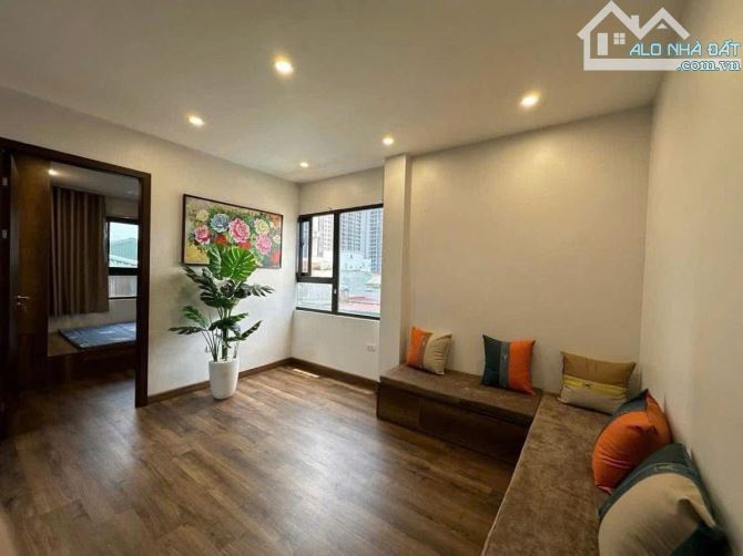 PL XUÂN THUỶ KINH DOANH, Ô TÔ ĐỖ CỬA. NGÕ THÔNG 42m2 7 tầng mt 5.9m Giá 15 tỷ