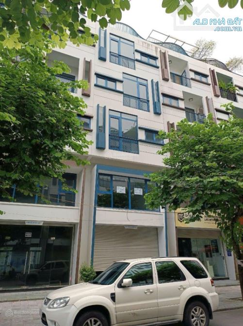 Cho thuê nhà Galaxy Tố Hữu làm văn phòng 90m2 x 6 tầng thông sàn 42tr, Có Thang Máy