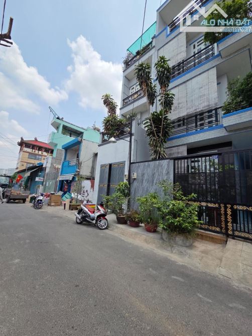 Mặt Tiền Kinh Doanh Mễ Cốc , Q8 , 54m2 ( 4 x 14 ) , vuông vức , đường 8m , chỉ 4.59 tỷ