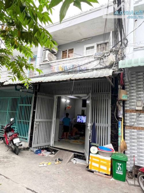 bán gấp nhà gần liên ấp 1-2 giao võ văn vân vĩnh lộc B