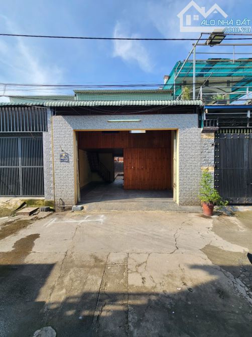 2ty9 TL 100m2 đất tặng kèm nhà gần vòng xoay An Phú 1km, p.An Phú, Tp.Thuận An