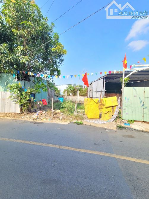 2ty4 TL 54,5m2 lô 2 lô đất cách đường Bùi Thị Xuân 100m p.Tân Bình Tp.Dĩ An