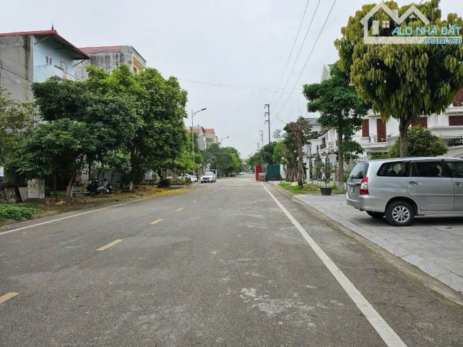 BÁN ĐẤT NINH XÁ, THUẬN THÀNH. 85M2 * MT 4,3M * 2,7 TỶ. Ô TÔ TRÁNH, KINH DOANH