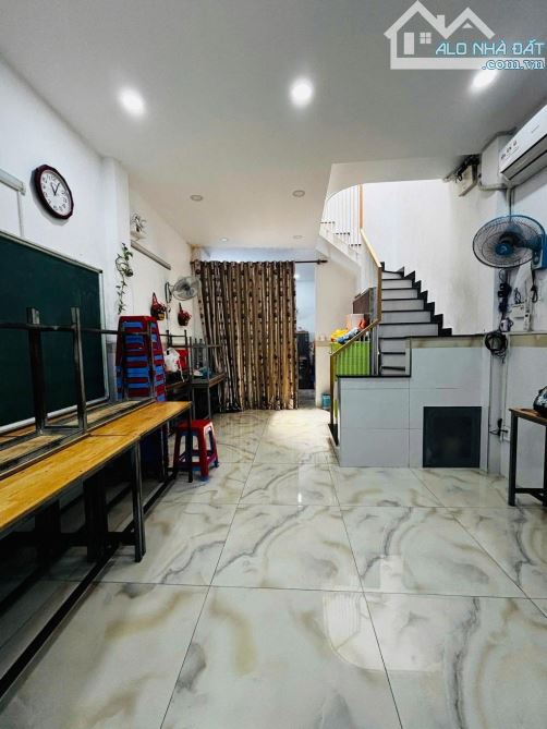 💥BÁN NHÀ PHỐ 2 TẦNG- DŨNG SĨ THANH KHÊ- 100M2- GẦN BIỂN- CHỈ 4 TỶ X