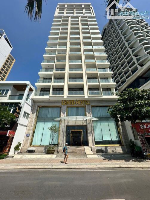 BÁN KHÁCH SẠN VIEW BIỂN TRIỆU ĐÔ,MẶT TIỀN PHẠM VĂN ĐỒNG,NHA TRANG. Ks 19 tầng, 103 phong