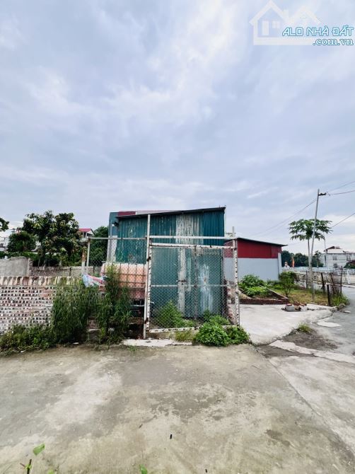 BÁN ĐẤT KIÊU KỴ GIA LÂM-VIEW HỒ- Ô TÔ 7 CHỖ THÔNG-7 CHỖ VÀO NHÀ-60m2-MT4m-4,2 tỷ.