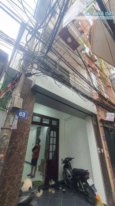 BÁN NHÀ TRẦN QUỐC VƯỢNG CẦU GIẤY 33M2 5 TẦNG MẶT TIỀN 4M GIÁ CHÀO 6.3 TỶ
