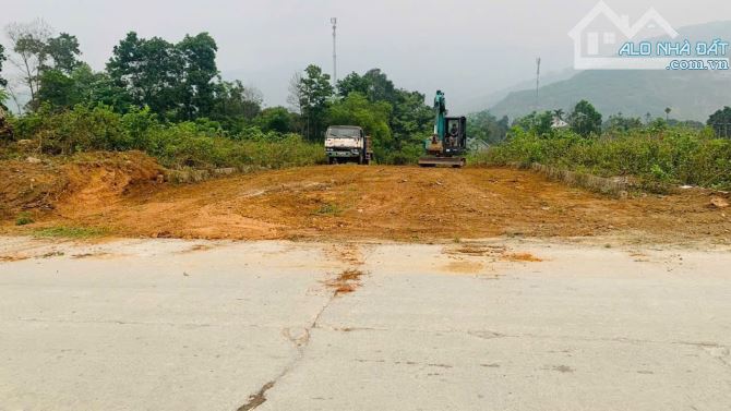 CHÍNH CHỦ GỬI BÁN LÔ ĐẤT SIÊU VỊ TRÍ – ĐỐI DIỆN KHU BIỆT THỰ LA SAVEUR HÒA BÌNH DT 585m2