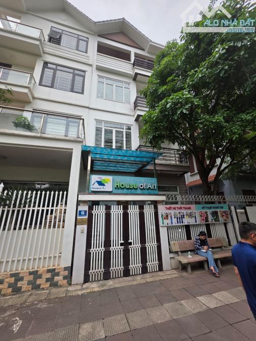 BIỆT THỰ 37tỷ 150m HUỲNH VĂN NGHỆ, VIEW MẶT ĐƯỜNG TO,LONG BIÊN HÀ NỘI