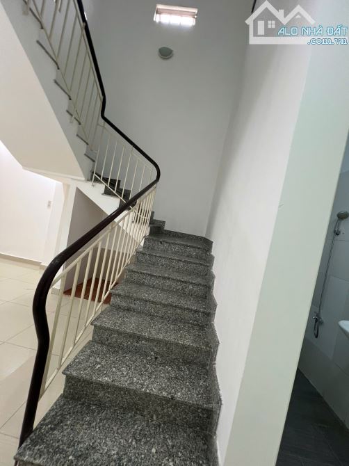 Hàng hiếm P26 Bình Thạnh 4x17m CN 64m2 xe hơi đậu trong nhà HĐT 15tr/tháng gía rẻ  8.4 TỶ - 10