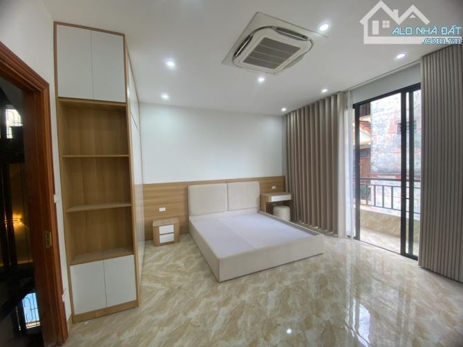 NHÀ LÔ GÓC KIM MÃ ĐỘI CẤN BA ĐÌNH 17TỶ 40M 6T MT 11M VỈA HÈ RỘNG KINH DOANH ÔTÔ TRÁNH - 11