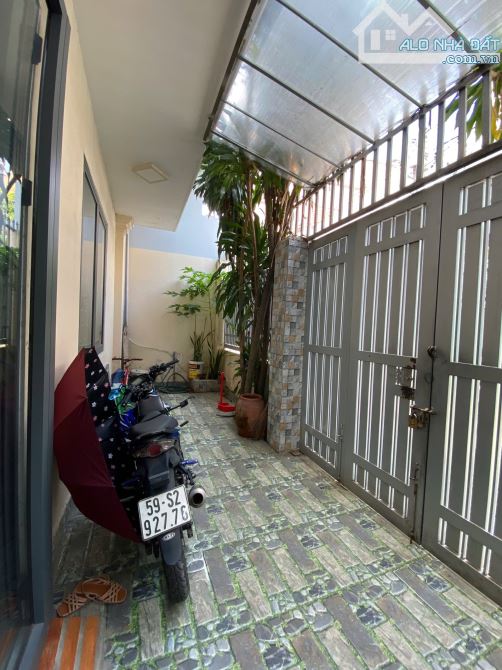 Nhà bán: đường Tân kỳ Tân Quý.Q Tân Phú. DTSD 168m2. 2 tầng. Giá 16 tỷ - 1