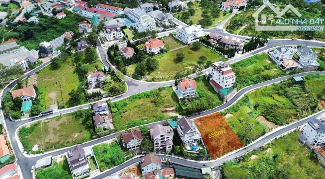 Chính chủ cần bán lô đất đẹp 650m2 hai mặt tiền khu biệt thự Đồi Huy Hoàng, Đà Lạt - 1