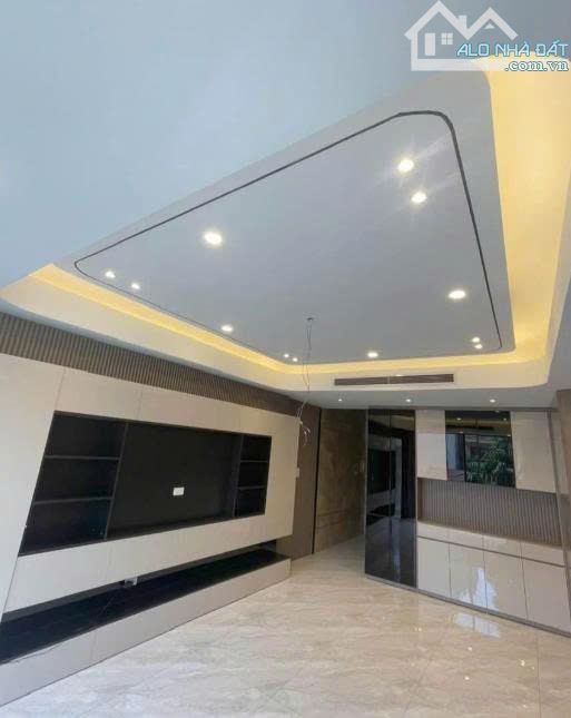 BÁN GẤP_NHÀ TÂY MỖ_Ô TÔ ĐỖ CỬA_40M2X4T, DÂN XÂY, NỘI THẤT, HÀNG XÓM VINSMART, NHIỀU PHÒNG - 1
