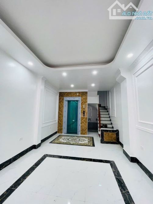Bán Nhà Cầu Diễn, Từ Liêm, 35m, 6T Thang Máy, Hơn 7 Tỷ, Ô TÔ Lùi Cửa - 1