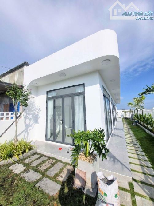 Chính chủ cần bán căn nhà vườn mới xây với kiến trúc hiện đại ngay Bàu Đồn Gò Dầu 880TR - 1