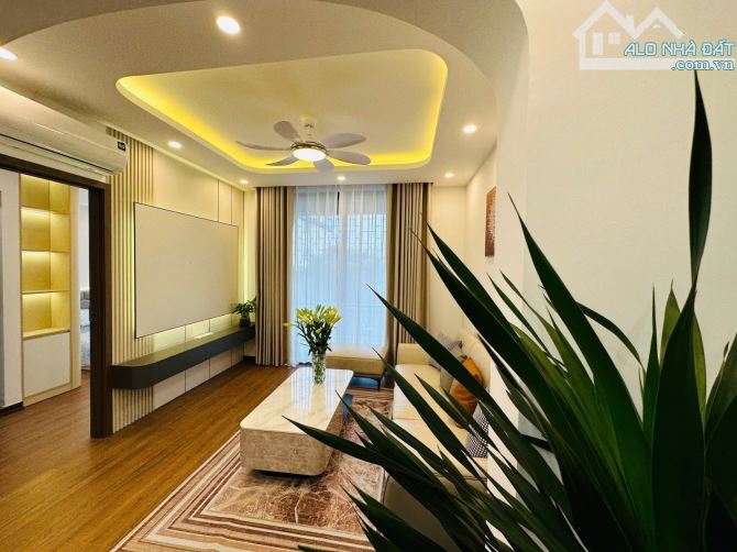 SIÊU PHẨM THANH XUÂN- TẬP THỂ MẶT PHỐ VŨ TRỌNG PHỤNG- NHÀ ĐẸP NHƯ CHUNG CƯ Ở SƯỚNG - 1
