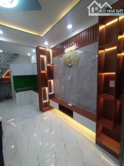 Nhà nhỏ mới đẹp nhiều công năng, Hưng Phú 24m2, 2 tầng, SHR hoàn công đủ, chỉ: 3.55 t.ỷ - 1