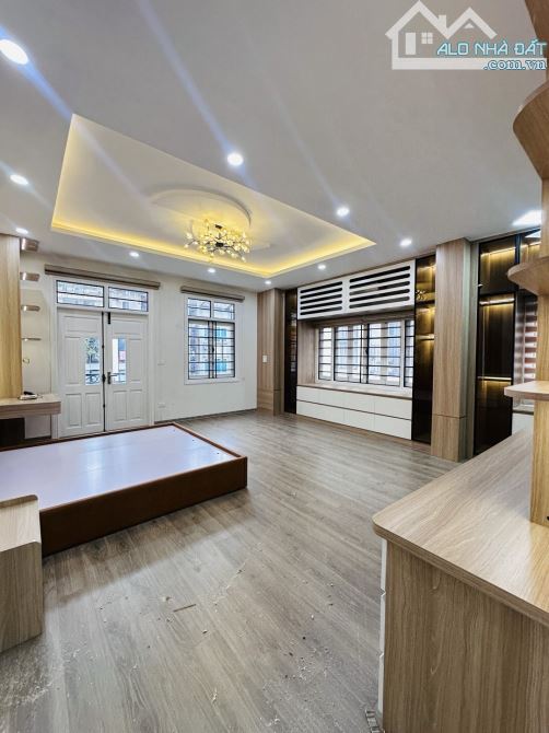 (HIẾM) Bán Nhà MP Đê La Thành, LÔ GÓC, 46m2, 5 tầng, mt 5m, giá 19.98 tỷ - 1
