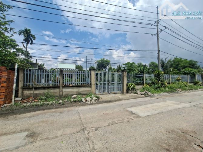 Ngộp bán gấp đất, nhà vườn mặt tiền sông Phú Hữu Nhơn Trạch, giá rẻ,thổ cư,OTO.GỌI NGAY 24 - 1