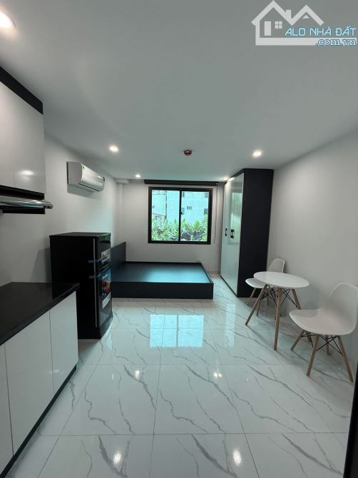 Bán toà CCMN Hồ Tùng Mậu, 90m x 6T, mặt tiền 12m, lô góc 2 thoáng, 25 PKK, dòng tiền 140tr - 1