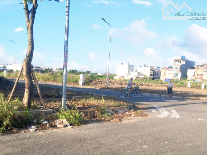 DUY NHẤT LÔ ĐẤT TRỤC 30M - PHÂN LÔ ĐỐNG CHUỐI, HÙNG VƯƠNG - GIÁ CHỈ 4,2 TỶ - 1