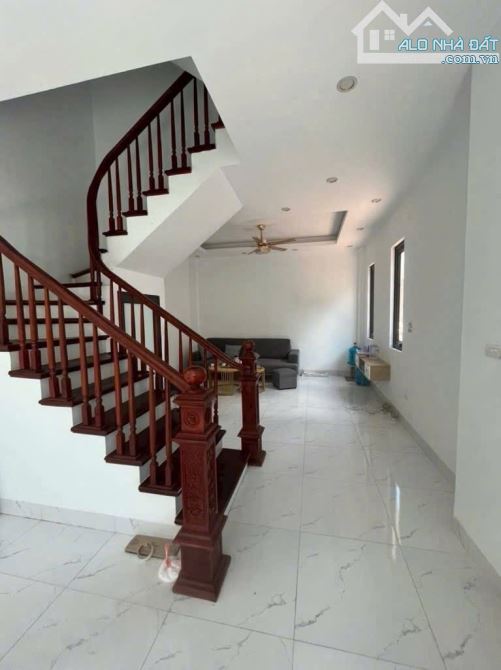 Bán nhà phúc lợi, 42m2 lô góc, giá tốt - 1
